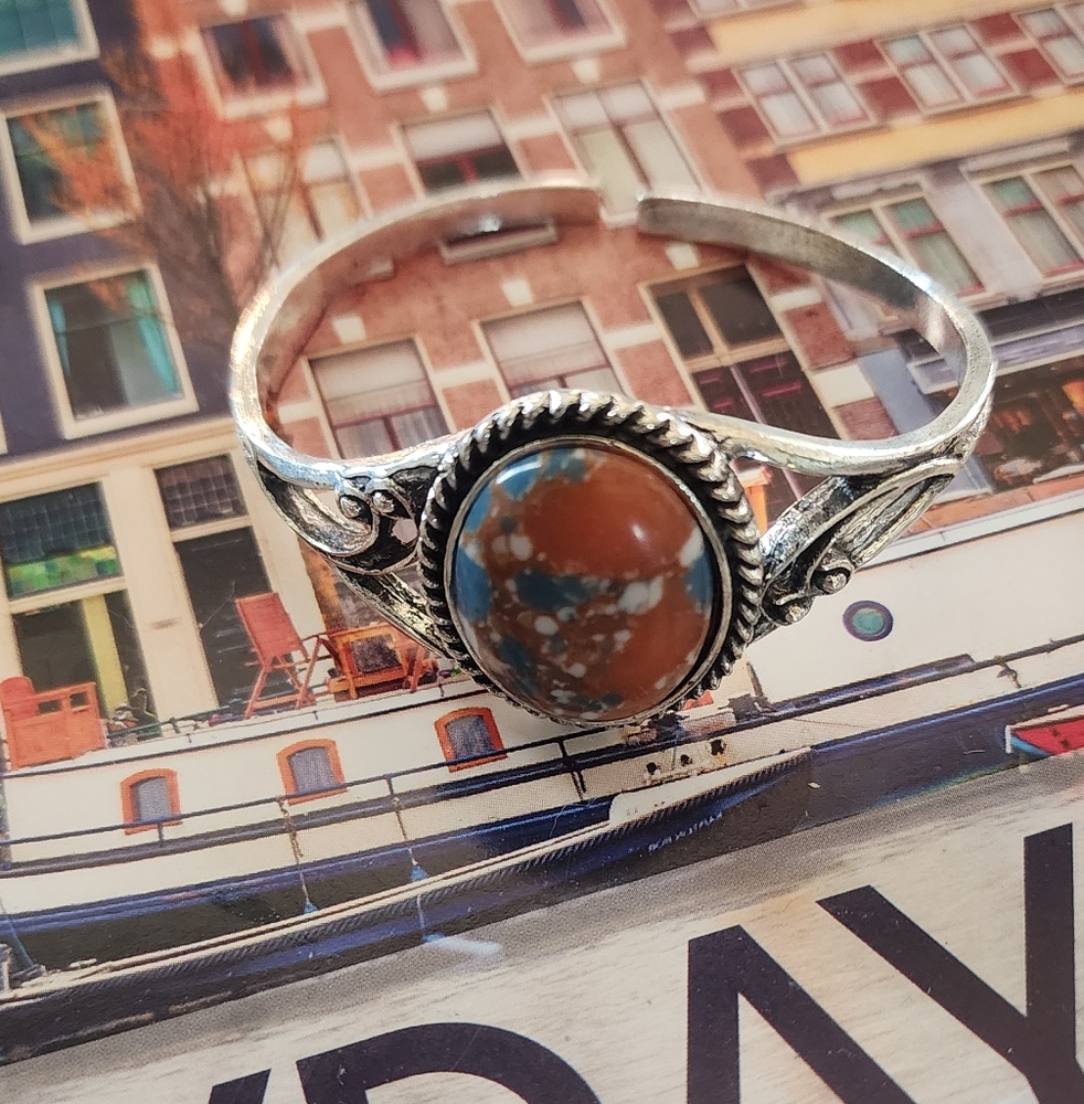 Handmade Indian spiny oyster turquoise bracelet
